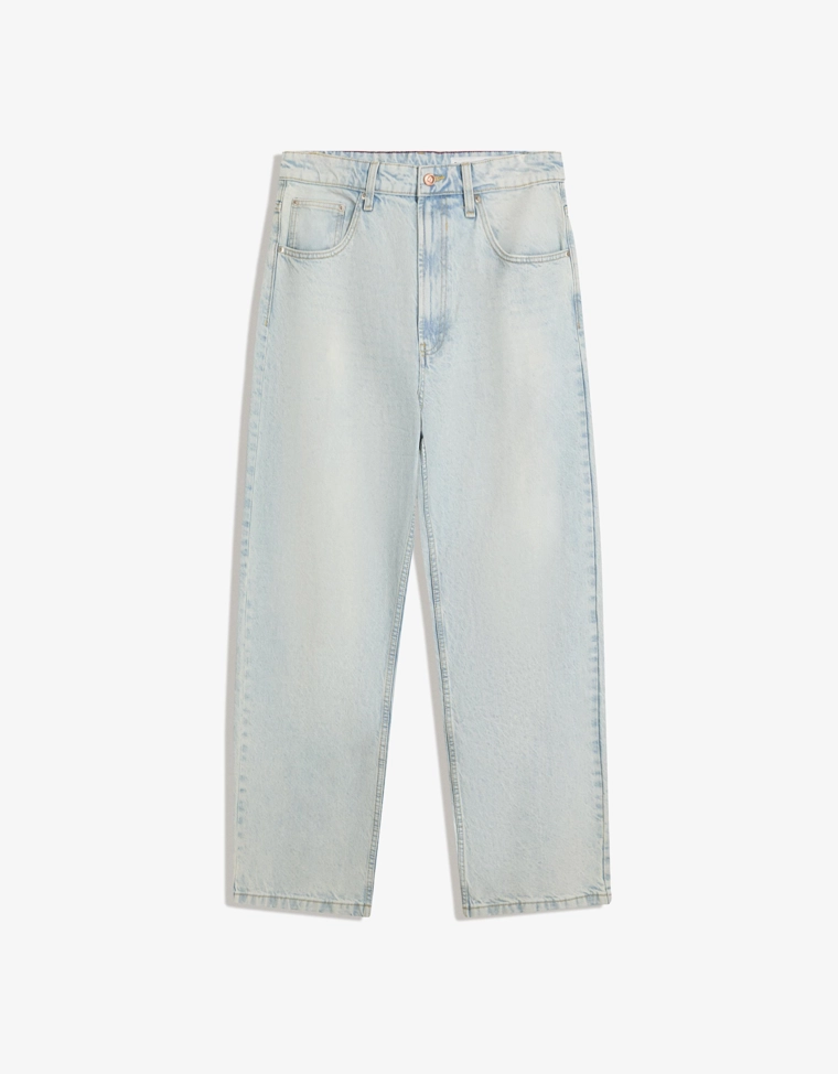 Джинсы свободного кроя