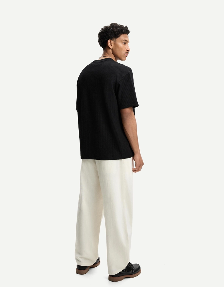 Футболка из жатой ткани