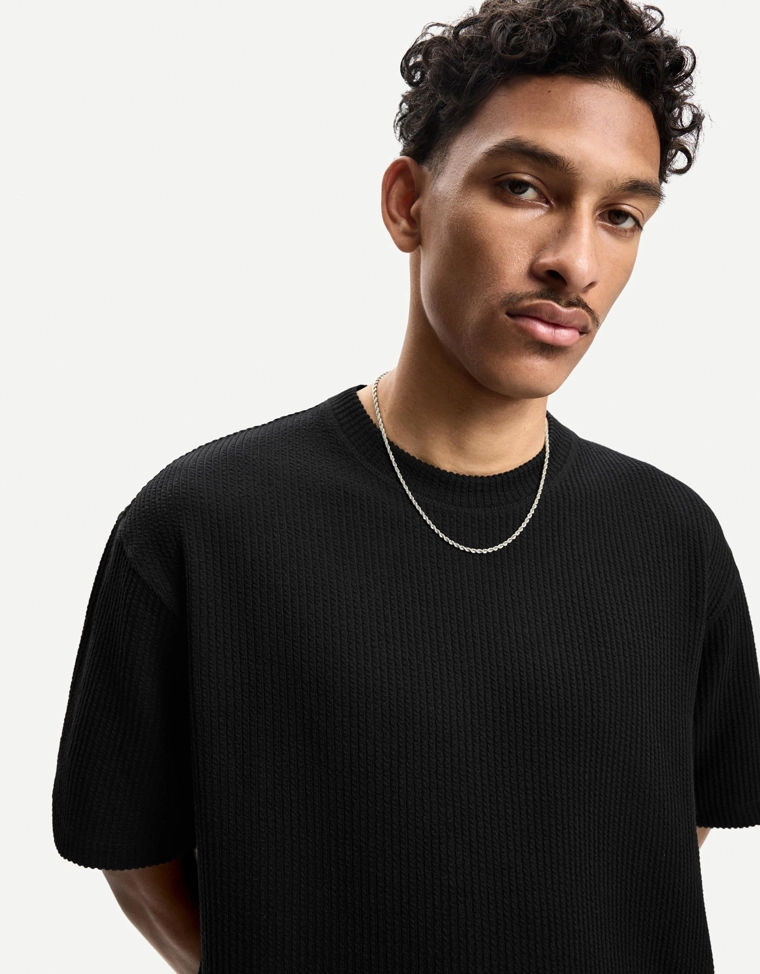 Футболка из жатой ткани