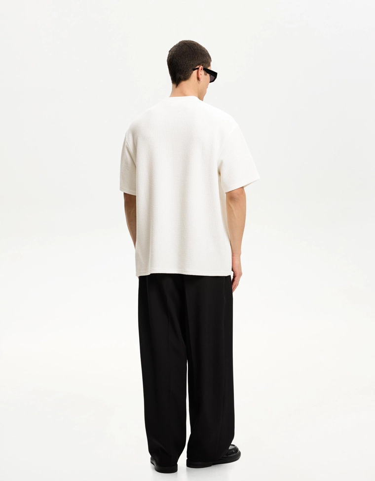 Футболка из жатой ткани