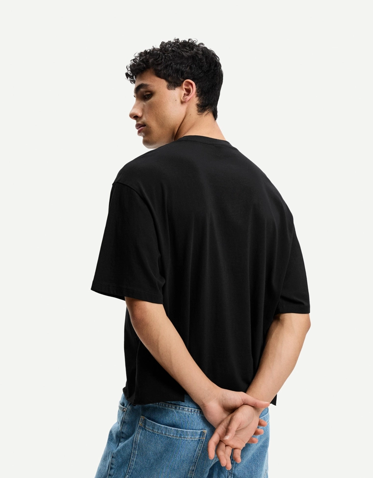 Укороченная футболка