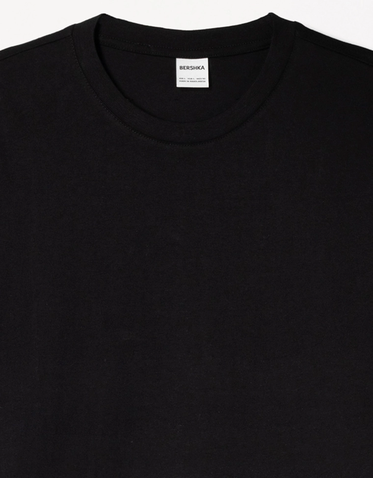 Укороченная футболка