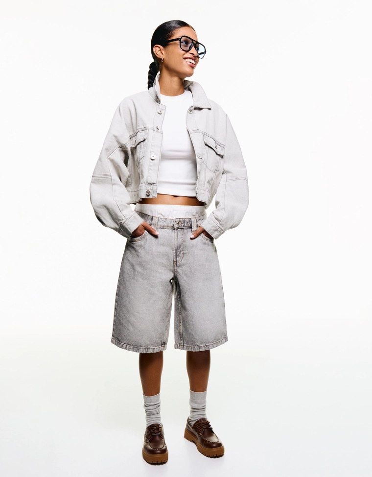 Джинсовые шорты свободного кроя