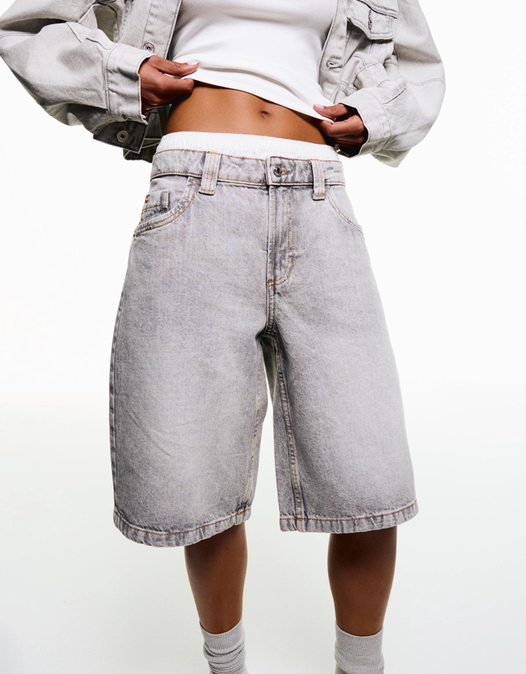 Джинсовые шорты свободного кроя