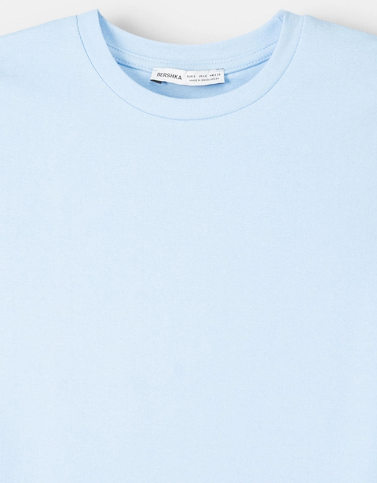 Футболка с круглым вырезом