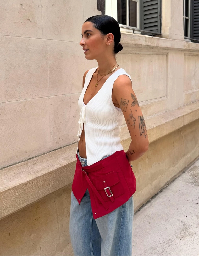 Жилет в рубчик с завязками