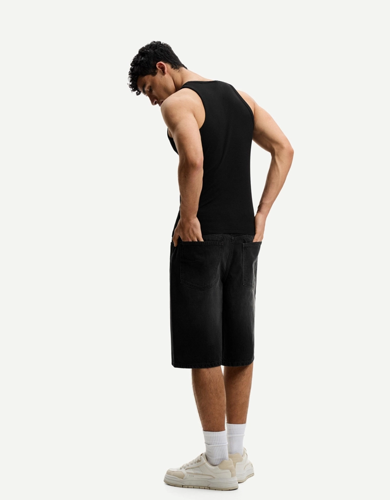 Джинсовые шорты свободного кроя