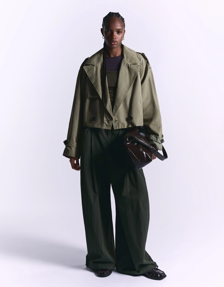 Короткая куртка-тренч