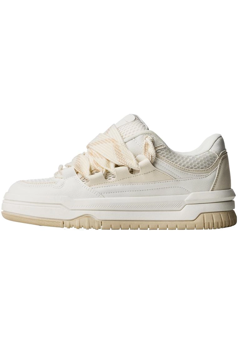 Кроссовки в скейтерском стиле на объемной подошве