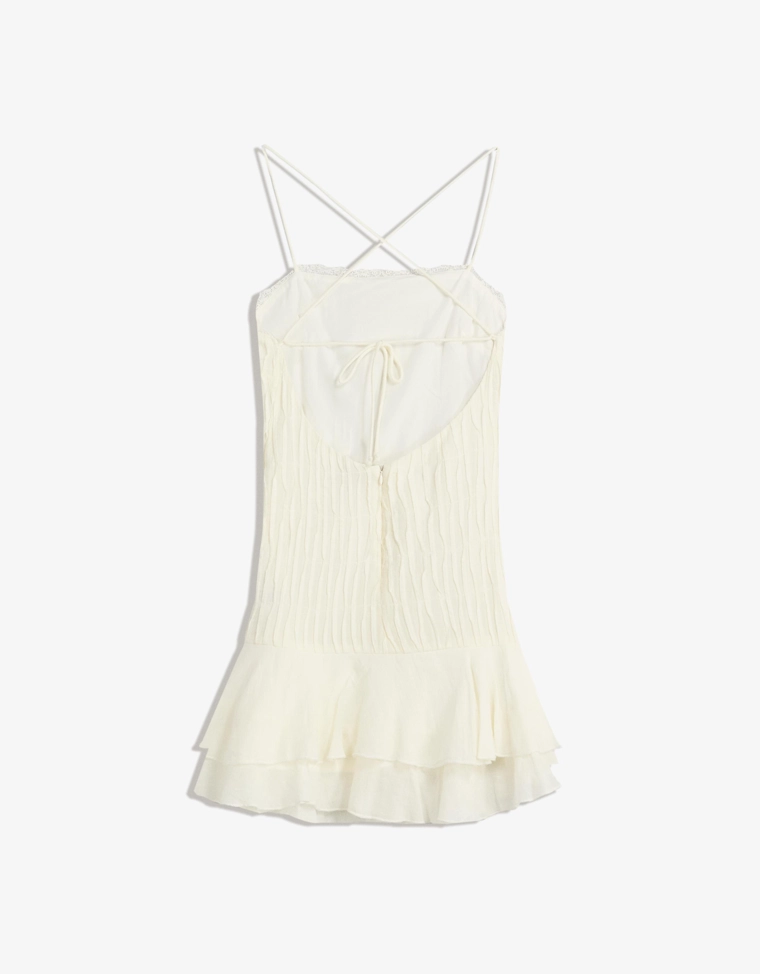 Платье в стиле рустик на бретелях с воланами