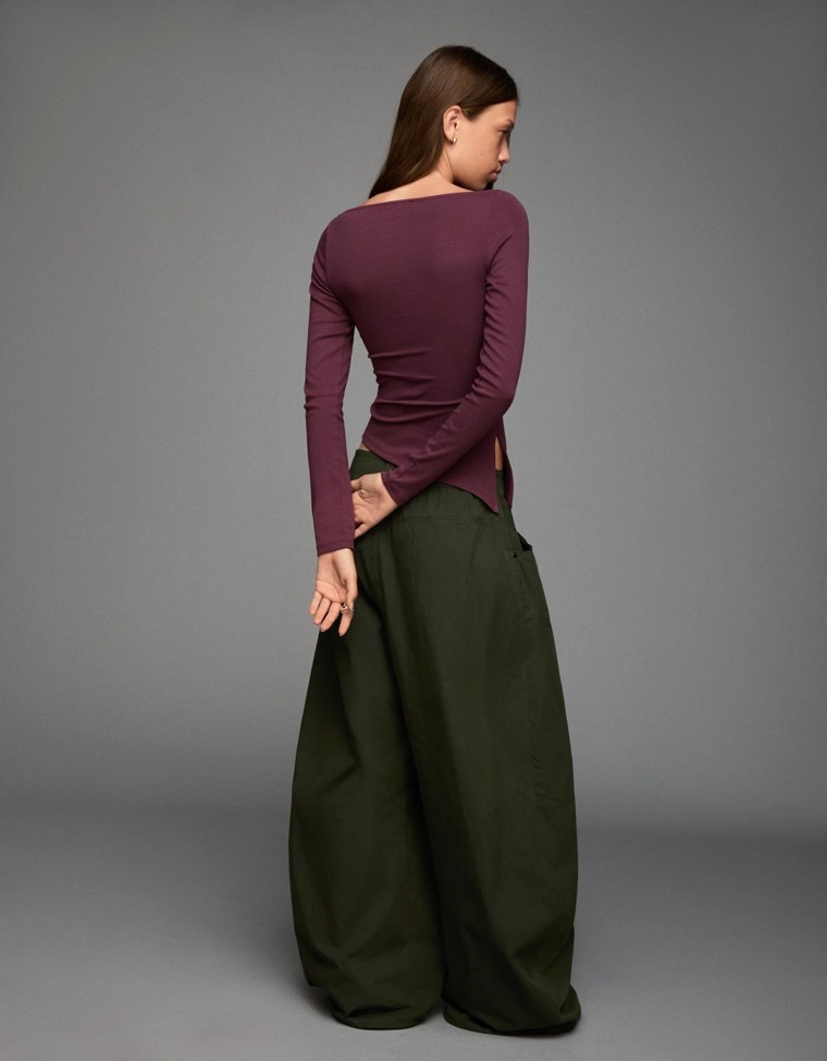 Футболка асимметричного кроя с длинным рукавом