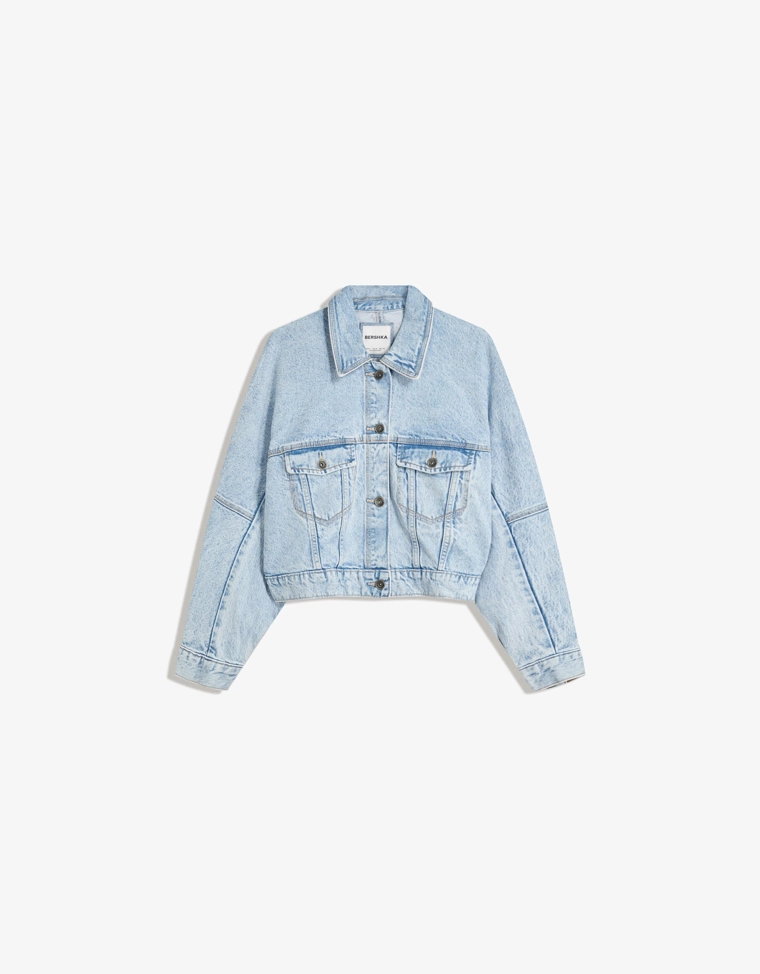 Укороченная джинсовая куртка