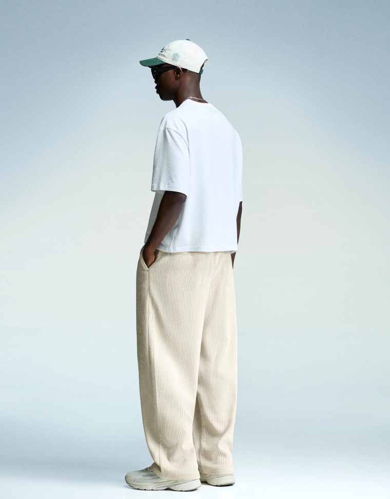 Брюки объемного свободного кроя из синели