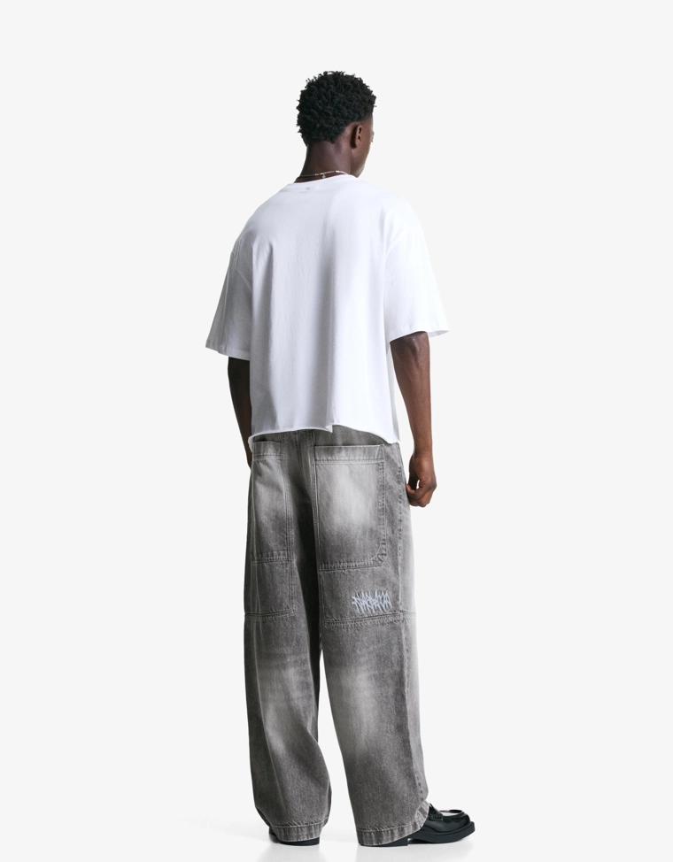 Джинсы объемного свободного кроя