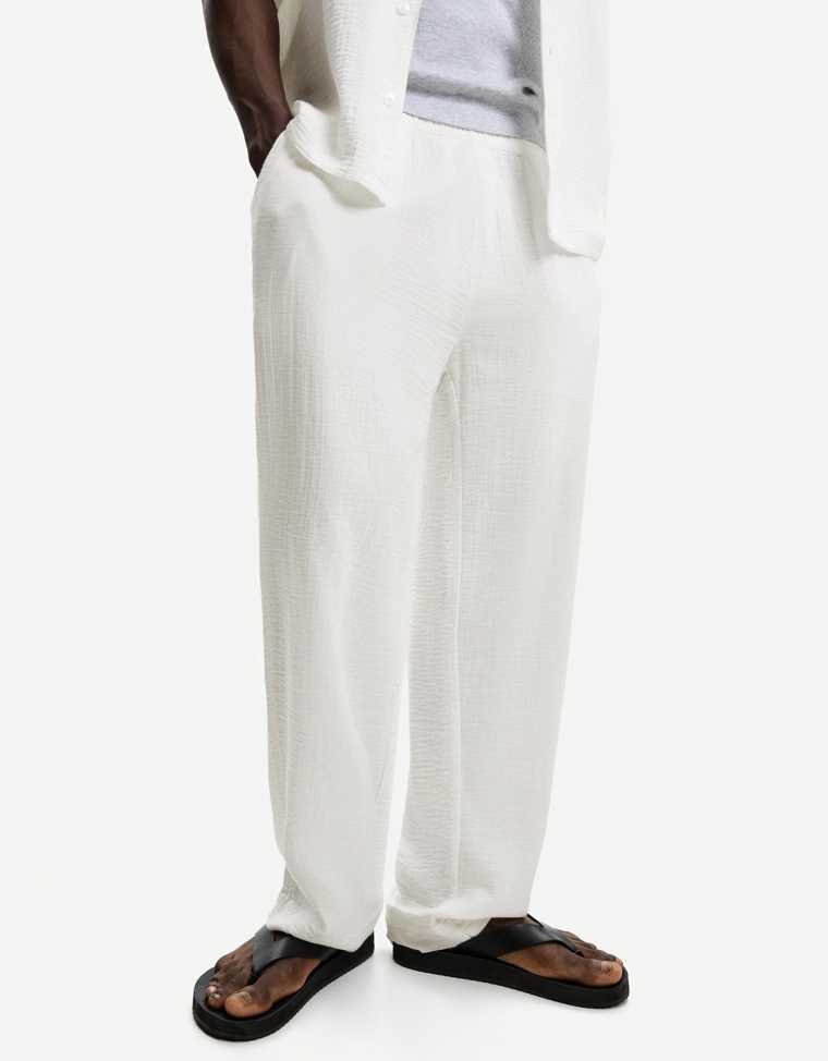 Брюки из крепа с широкими штанинами