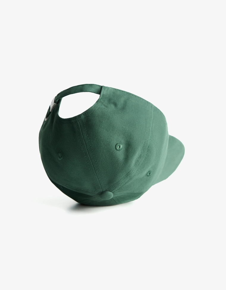 Кепка с вышивкой