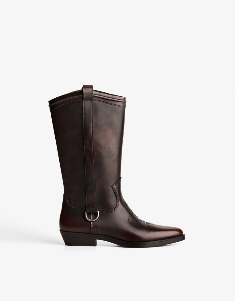 Сапоги в ковбойском стиле на низком каблуке