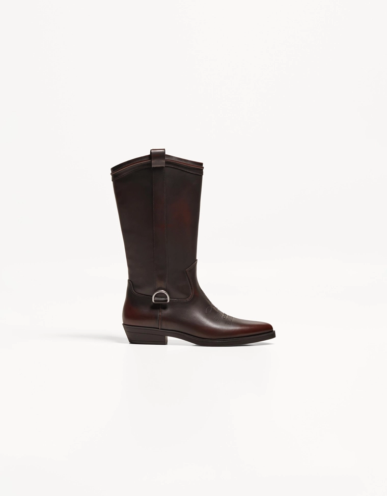 Сапоги в ковбойском стиле на низком каблуке