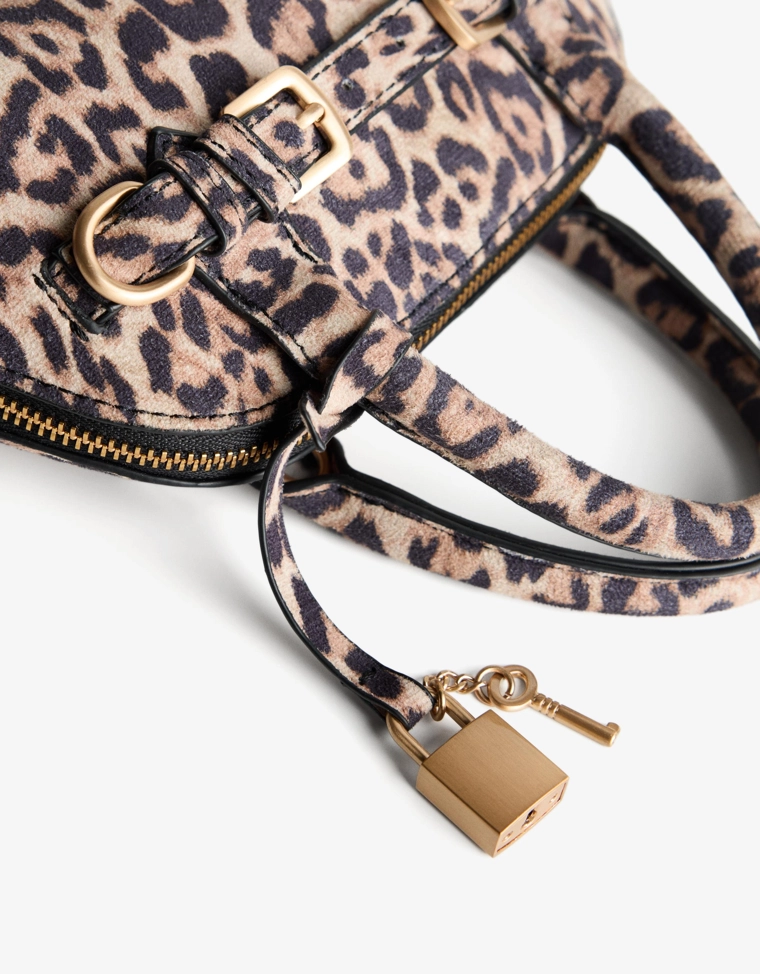 Куртка коричневая