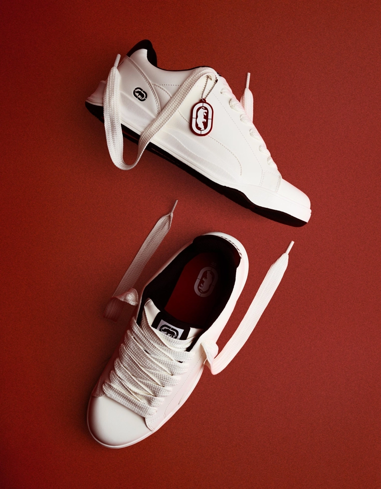 Белая блузка