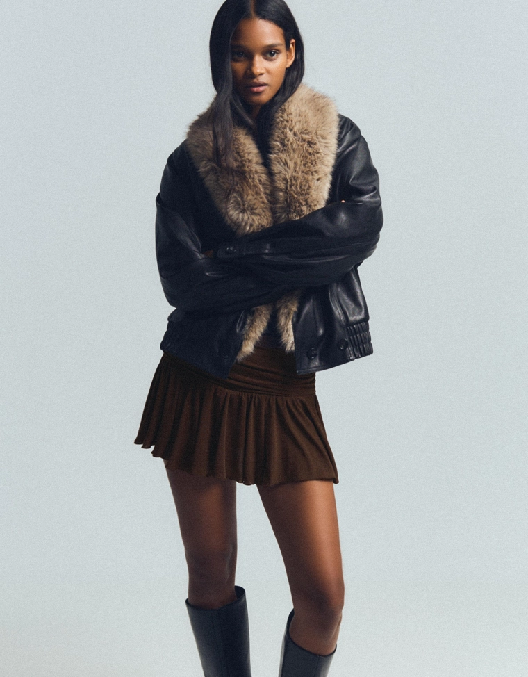 Мини-юбка с рельефным узором из ткани с металлизированной нитью