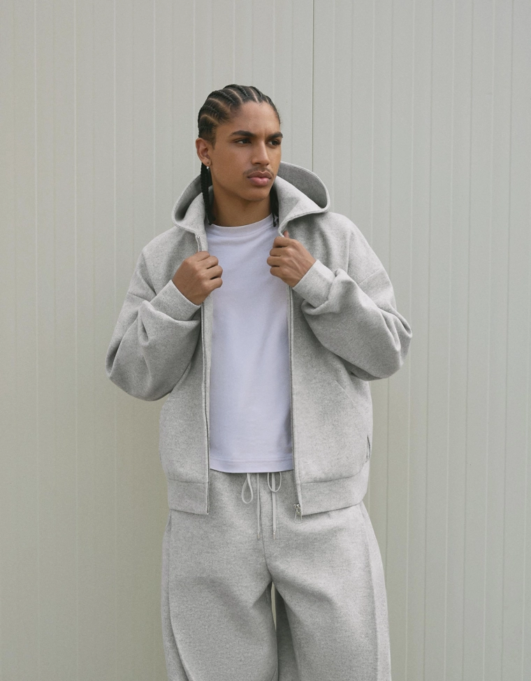 Толстовка на молнии из ткани