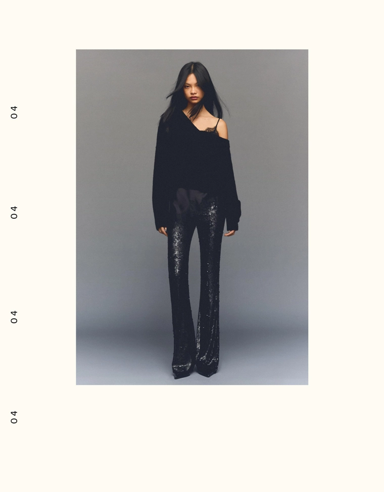 Расклешенные брюки с пайетками