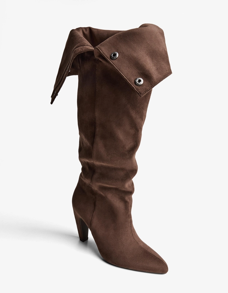 Wide shaft heeled boots