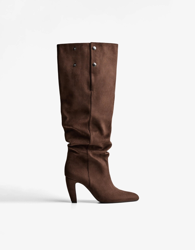 Wide shaft heeled boots