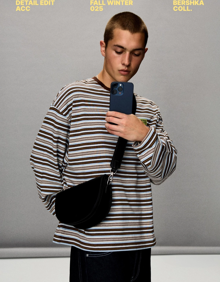 Сумка-полумесяц с ремнем через плечо