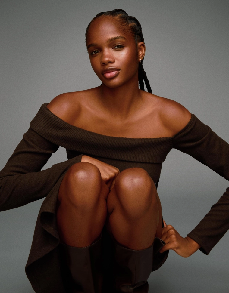 Мягкий асимметричный трикотажный джемпер