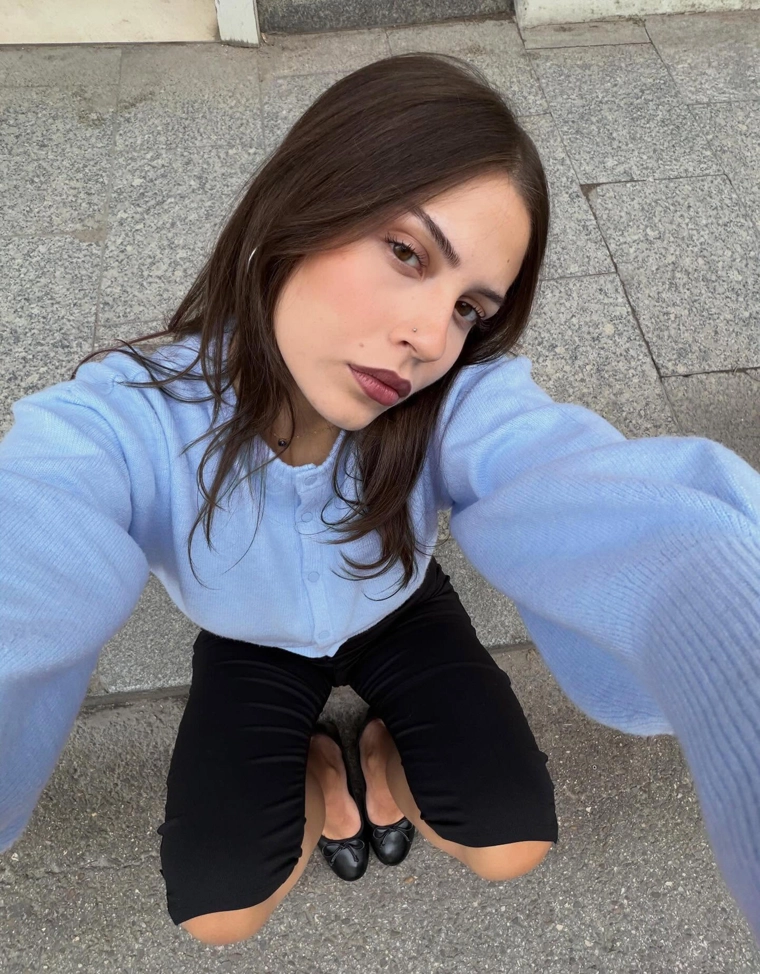 Трикотажные капри с боковыми разрезами