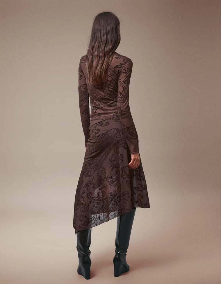 Жакет коричневого цвета