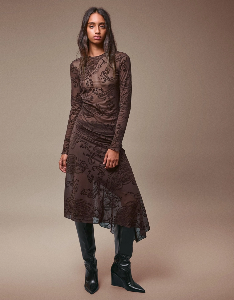 Жакет коричневого цвета