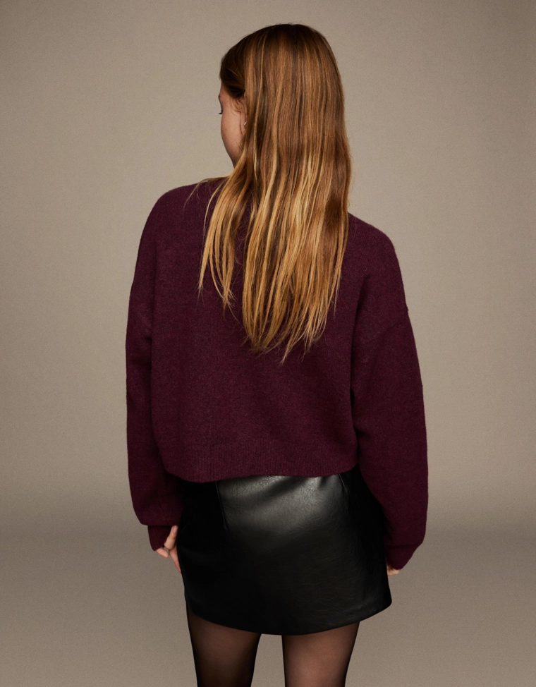 Кардиган на пуговицах из мягкой ткани