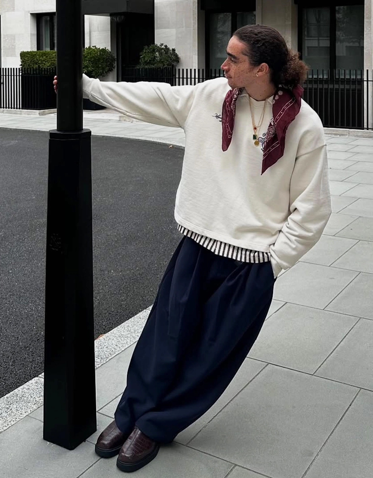 Поло с длинными рукавами и принтом