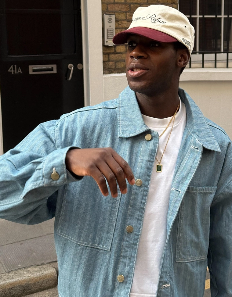 Джинсовая куртка в полоску