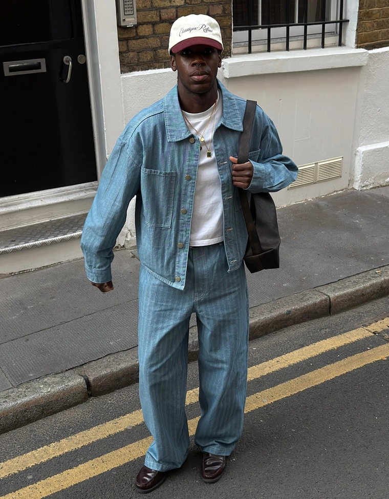 Джинсовая куртка в полоску