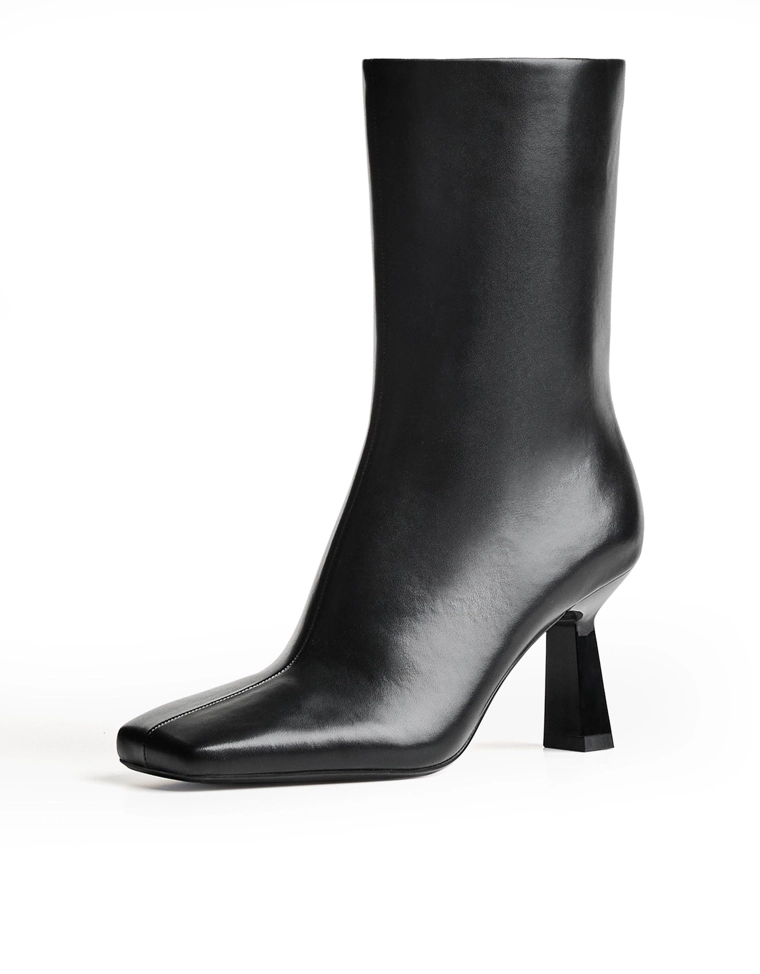 Ботильоны на среднем тонком каблуке с квадратным носом