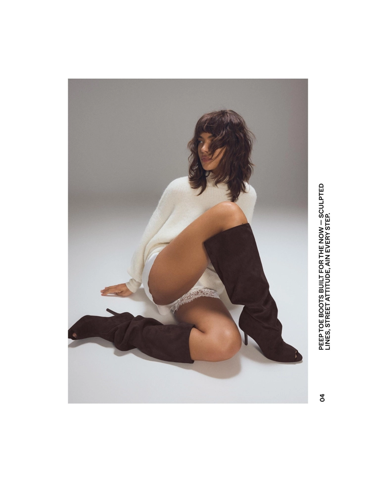 Сапоги на шпильке с разрезом