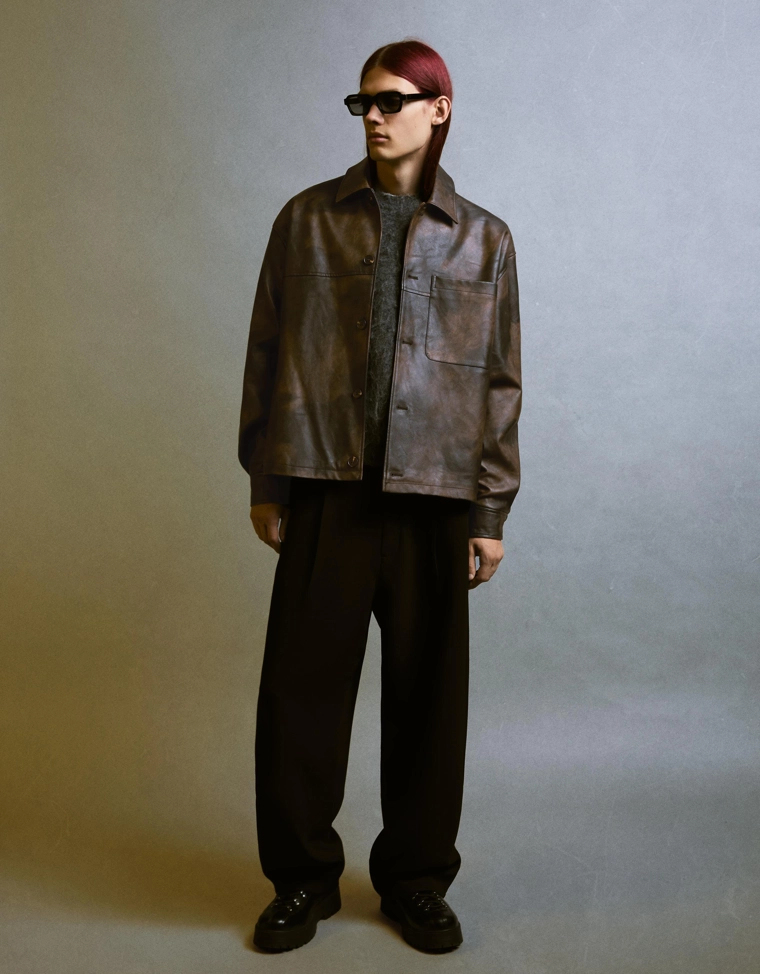 Куртка-рубашка свободного кроя из искусственной кожи