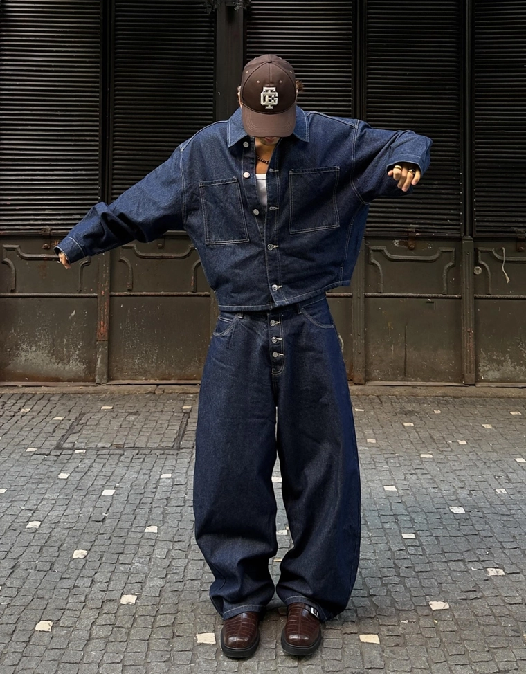 Джинсовая рубашка bershka