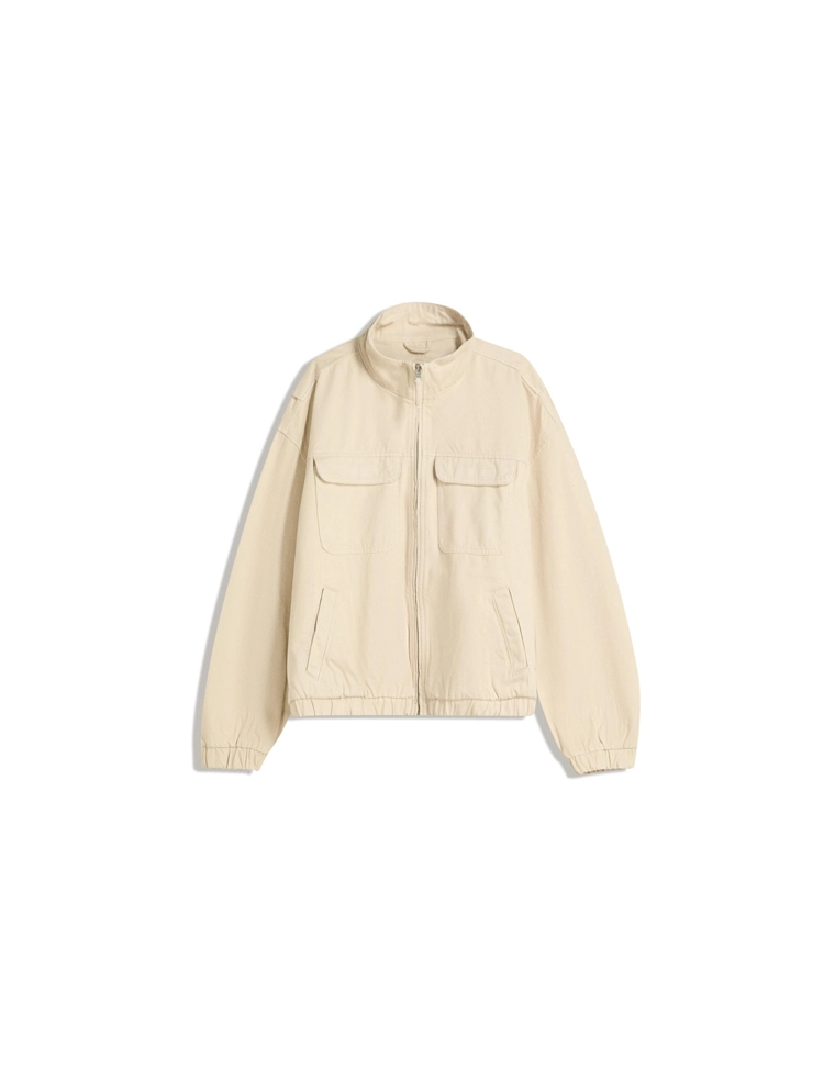 Куртка с карманами