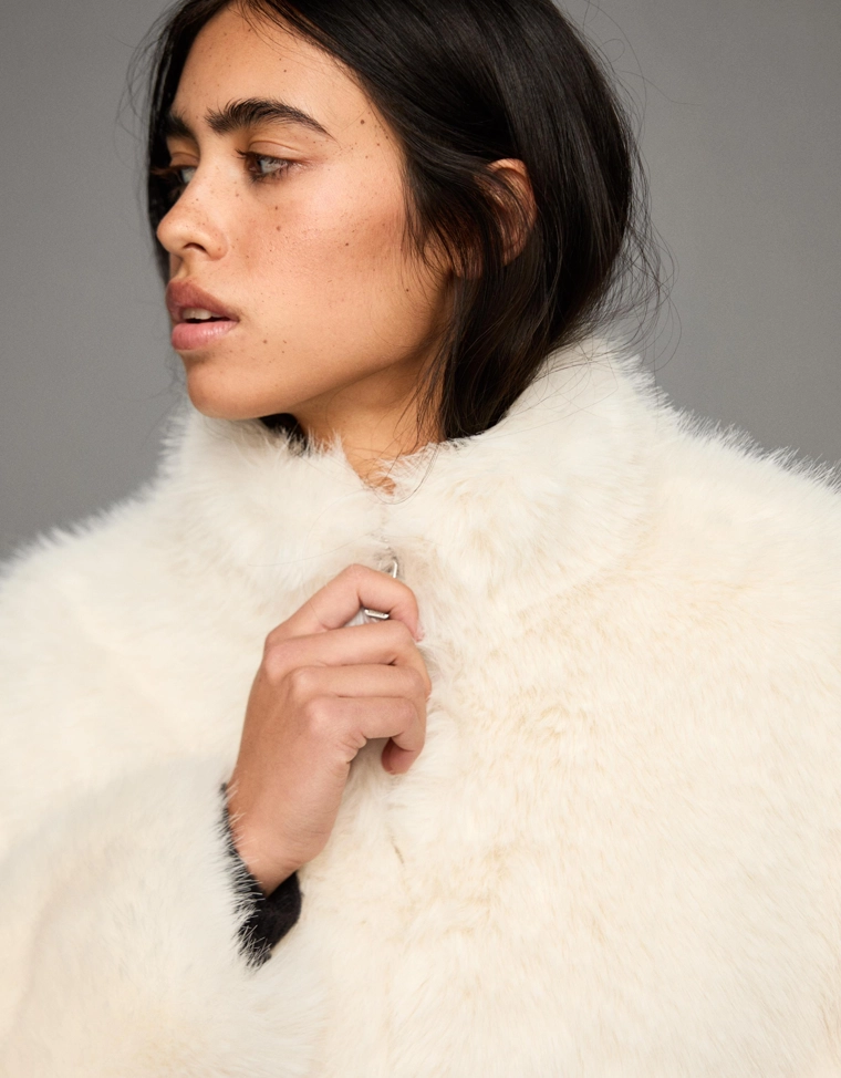 Куртка из искусственного меха