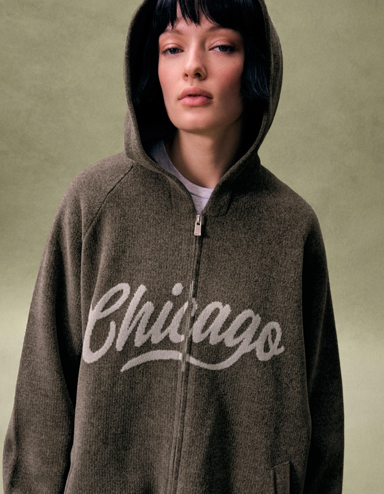 Джемпер на молнии из синели с капюшоном и принтом