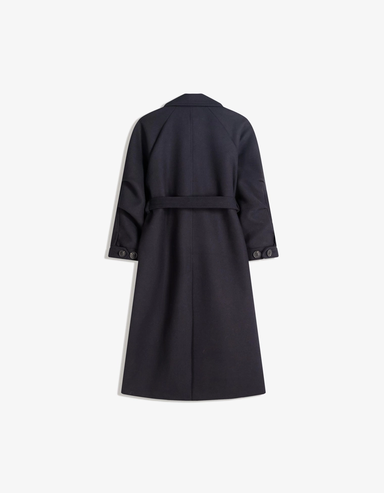 Объемное шерстяное пальто с поясом