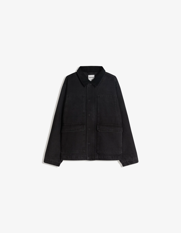 Джинсовая куртка с карманами