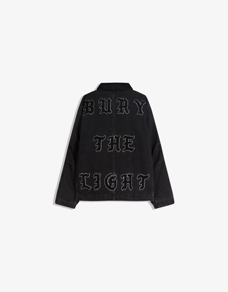 Джинсовая куртка с карманами