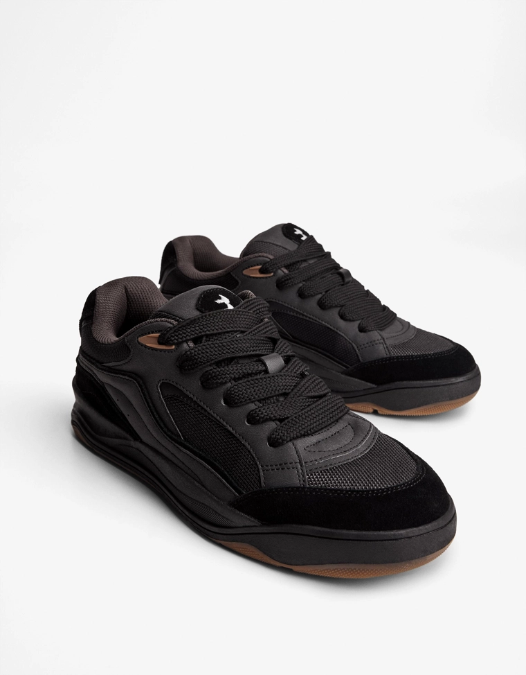 Многослойные кроссовки