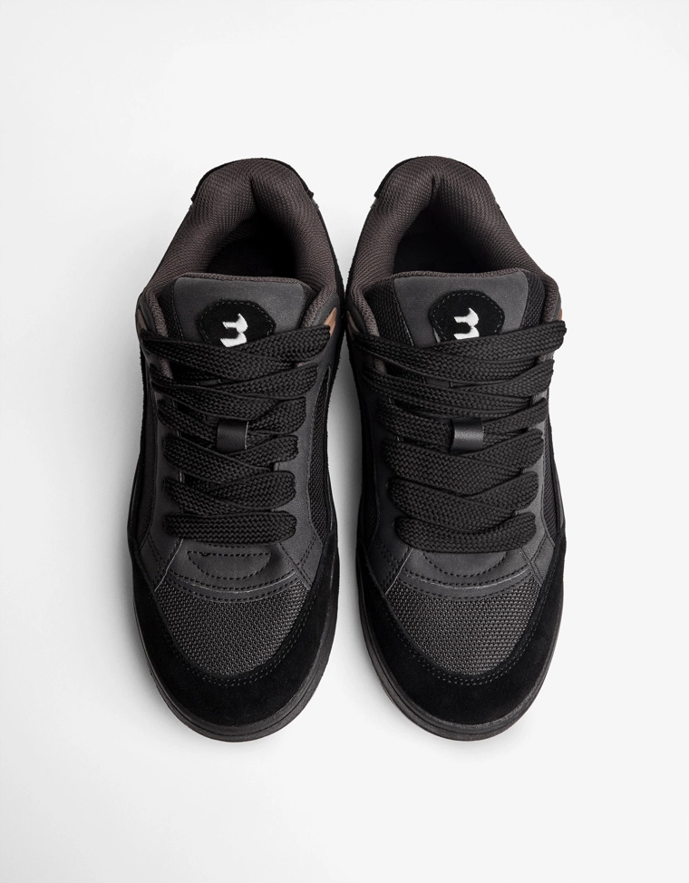 Многослойные кроссовки